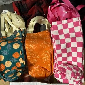 Colorful Kitchen 19 wine bags - Orange, Pink, Green